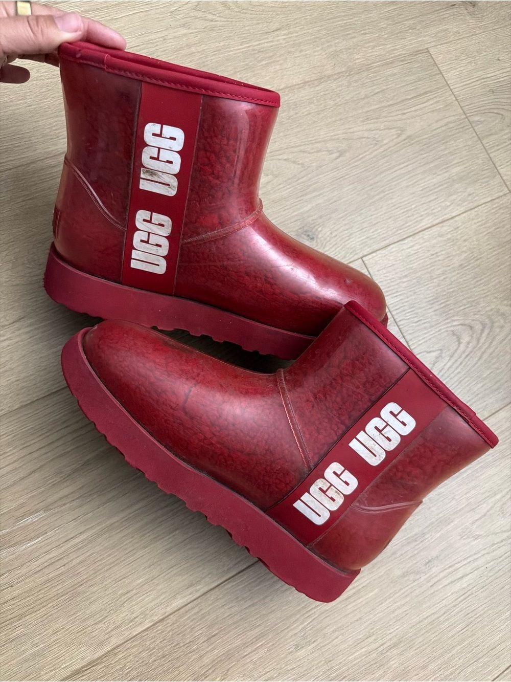 UGG Red Short Rain Boots size 6 women’s